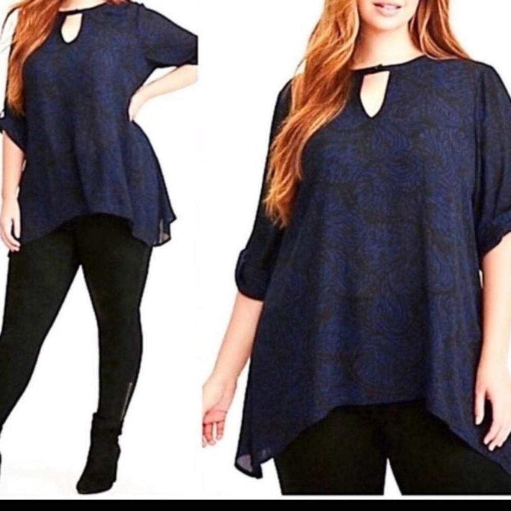 Torrid Black & Blue Floral Georgette Keyhole Shark Bite Top Size Medium 00